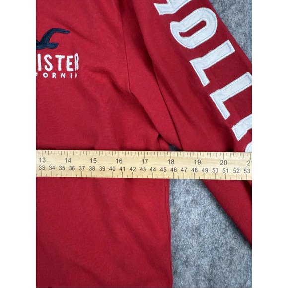Hollister T-Shirt Men's Small Red Cotton Long Sleeve Spellout Crew Neck Pullover - Picture 7 of 7